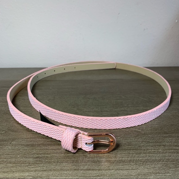 torrid Accessories - Torrid Pink glitter/ rose gold skinny belt size 1/ 1x, 14/16